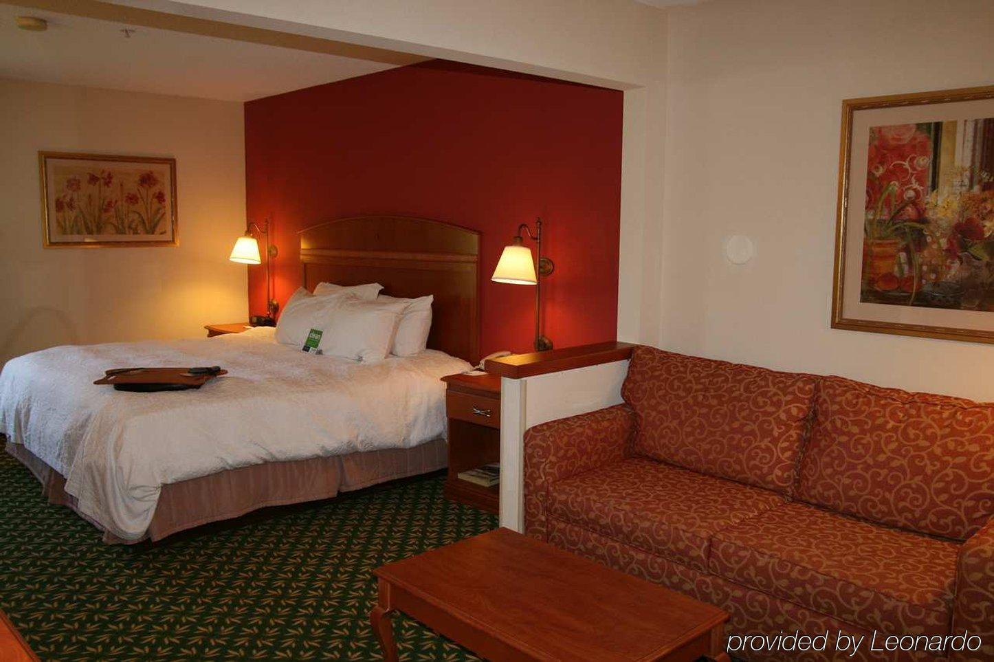 ホテル ハンプトン イン ミネアポリス セント ポール ウッドベリー 部屋 写真